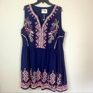 NWT SAVANNAH Jane 1x navy embroidered dress boutique
